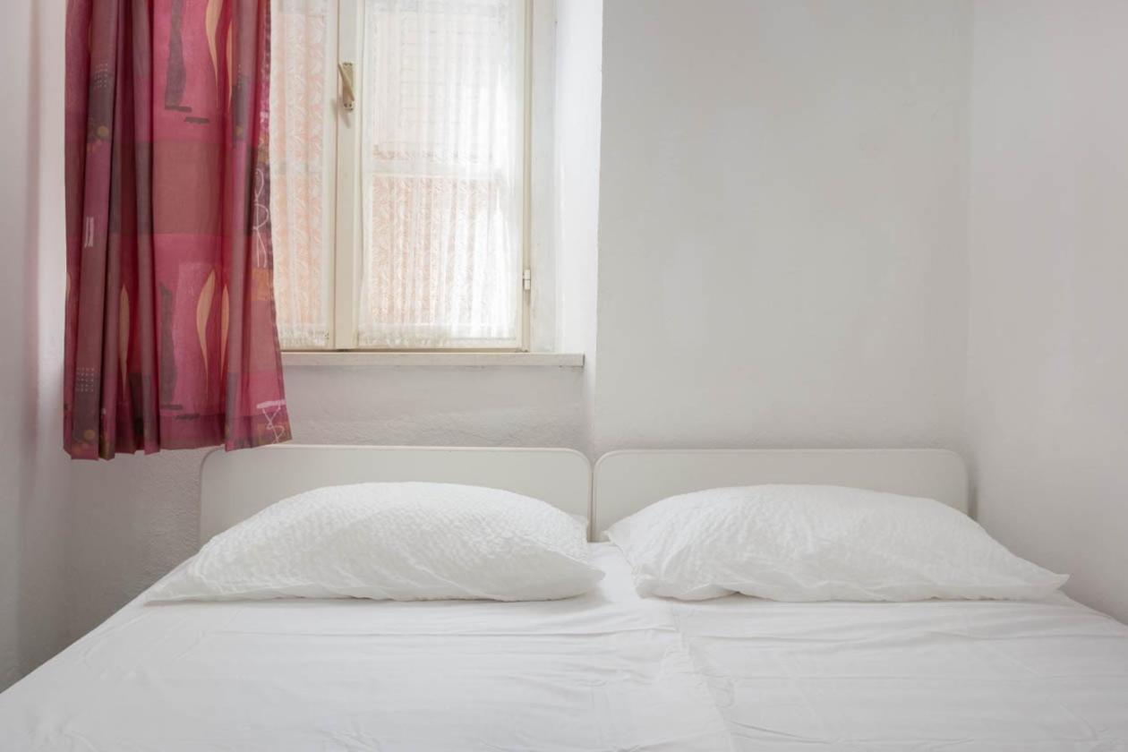 פודגורה Apartmani Marija מראה חיצוני תמונה