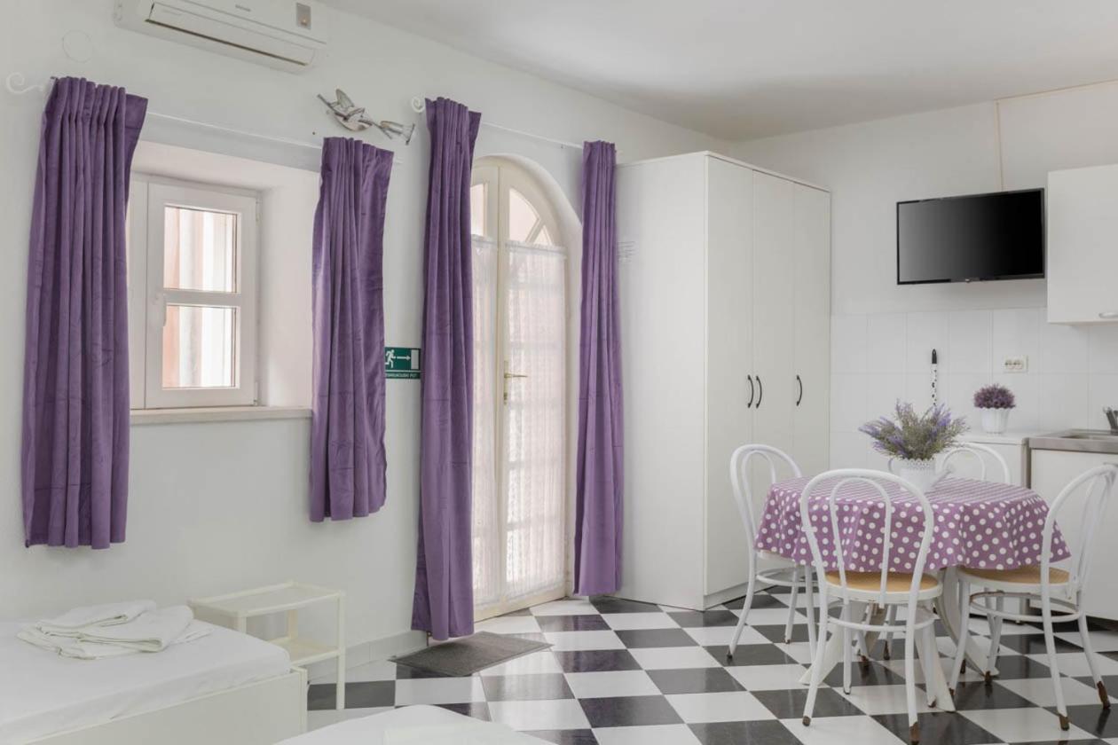 פודגורה Apartmani Marija מראה חיצוני תמונה
