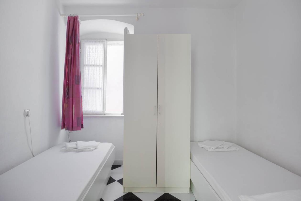 פודגורה Apartmani Marija מראה חיצוני תמונה