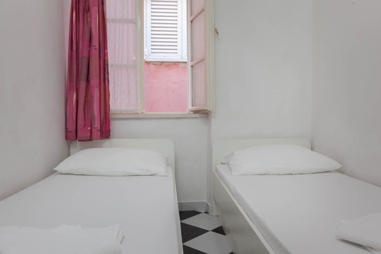 פודגורה Apartmani Marija מראה חיצוני תמונה